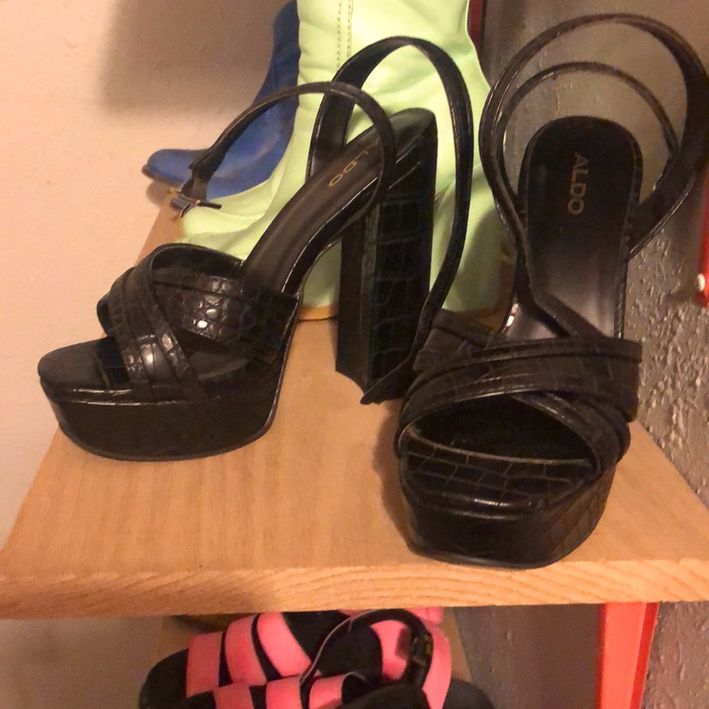 ALDO SNAKESKIN STRAPPY HEEL